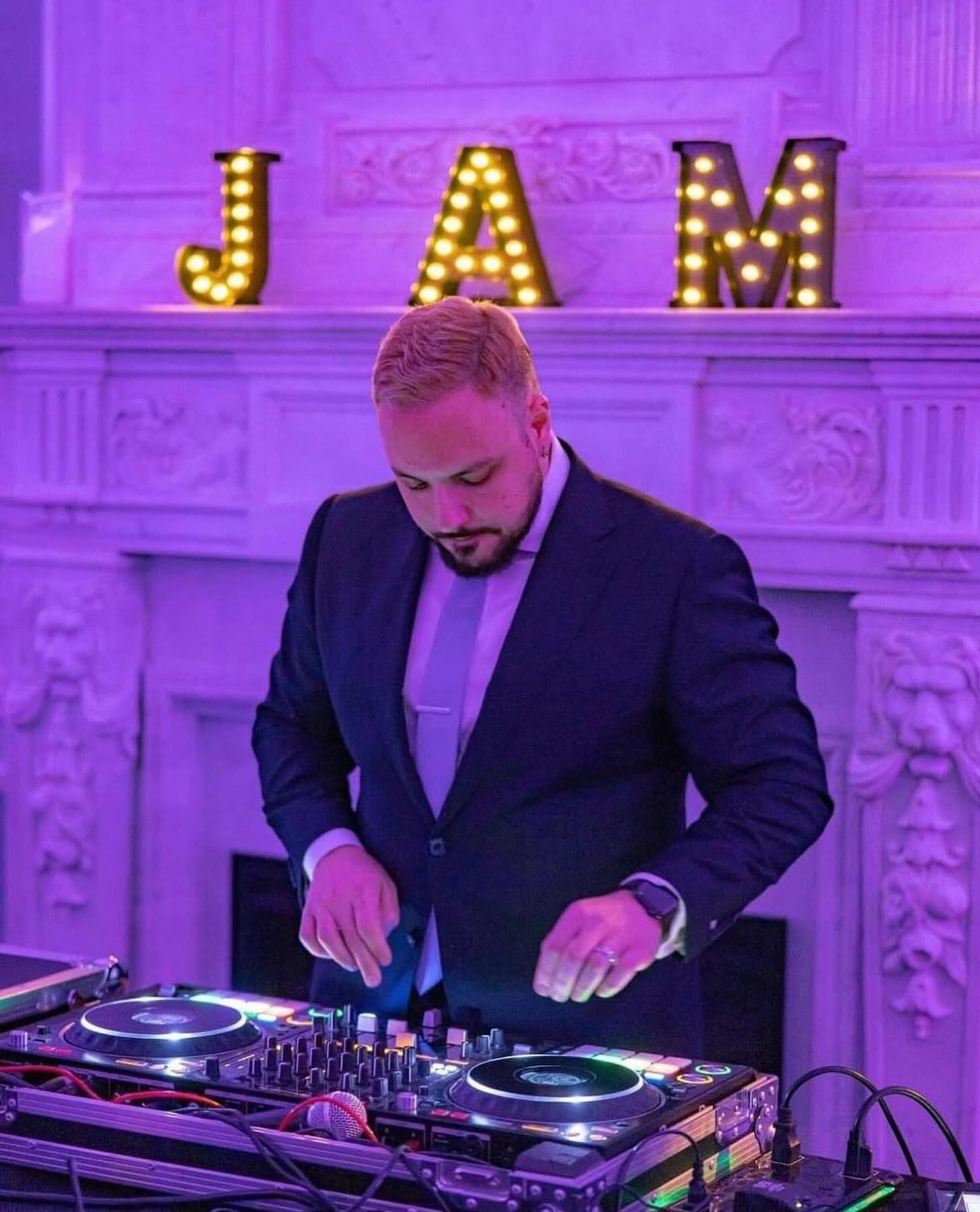 The life of the party returns! We’re excited to announce that DJ Montone will be returning to JAM. We look forward to seeing you out on the dance floor next Friday!